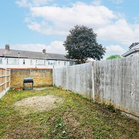 Lovely 2 Bd Hse With Parking Near Excel Londres Extérieur photo