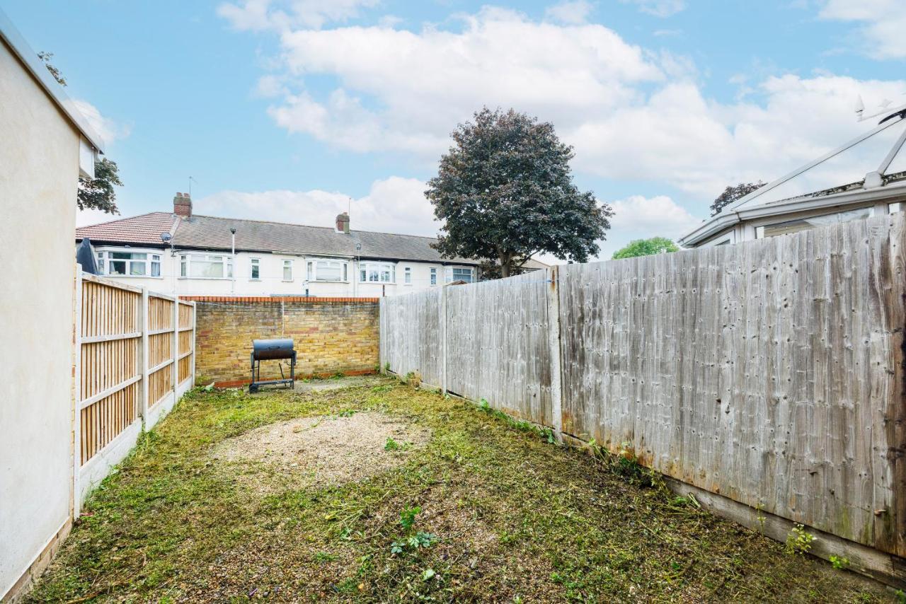 Lovely 2 Bd Hse With Parking Near Excel Londres Extérieur photo