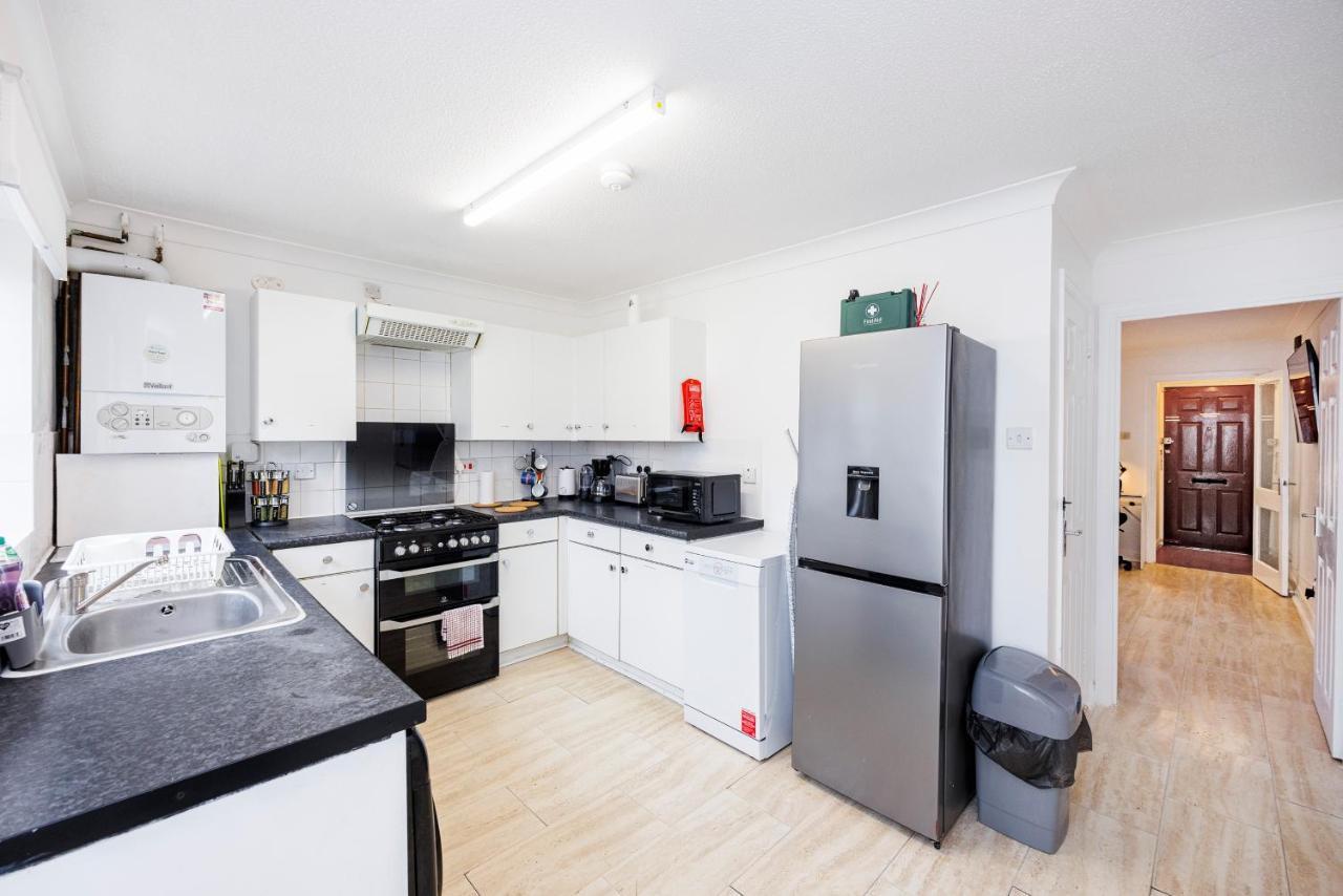 Lovely 2 Bd Hse With Parking Near Excel Londres Extérieur photo