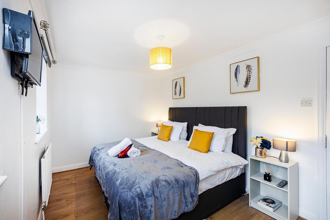 Lovely 2 Bd Hse With Parking Near Excel Londres Extérieur photo