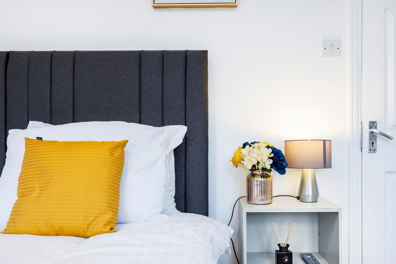 Lovely 2 Bd Hse With Parking Near Excel Londres Extérieur photo